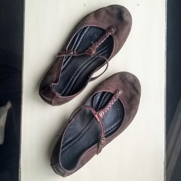 Frye Flats - Picture 3 of 4